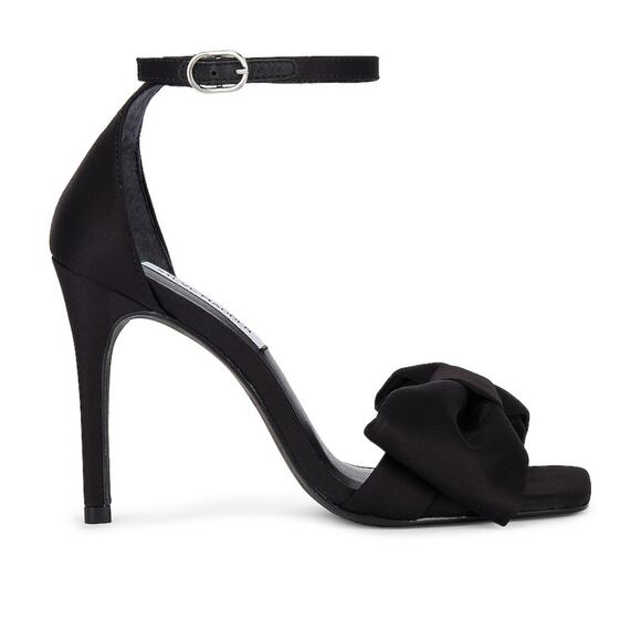 Steve Madden Trusty Sandal in Black - Picture 1 of 9